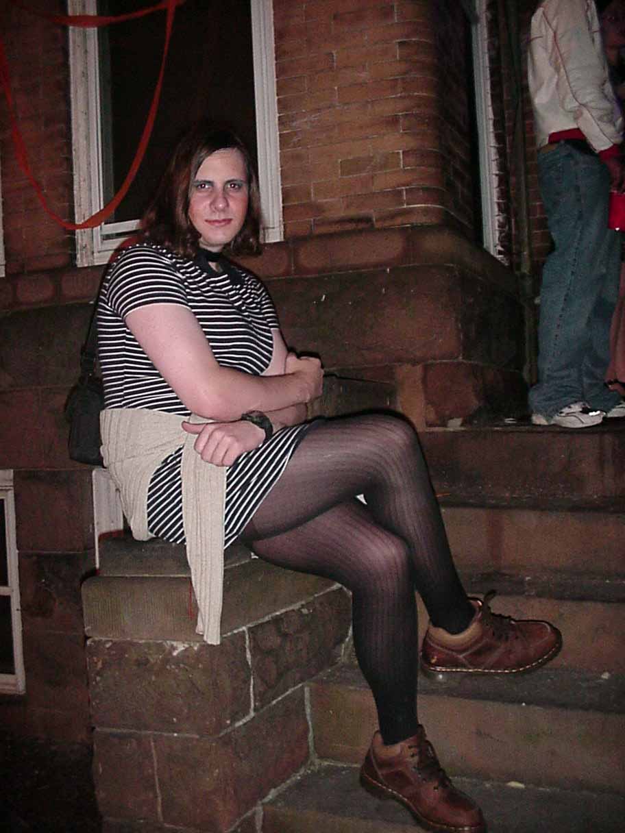 Taylor At Haloween 1.jpg
